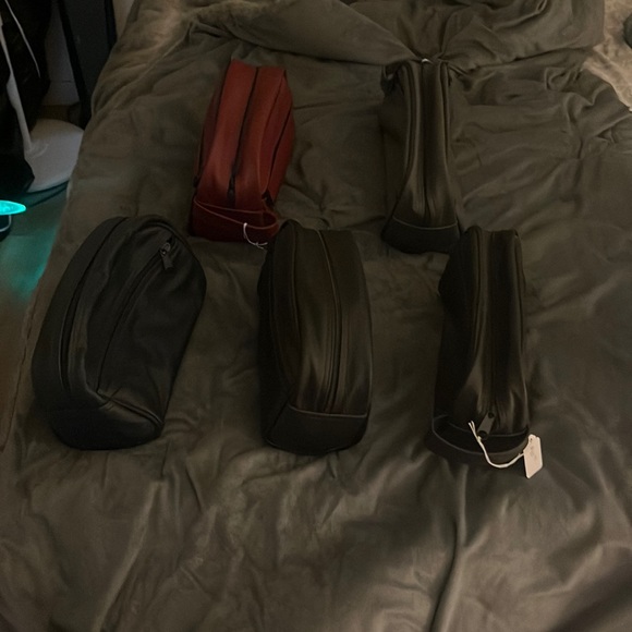 Men’s Shaving Bags - Picture 2 of 7